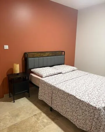 Petit Paradis 펜션 생트 앙토낭